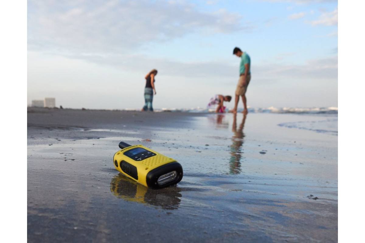 Motorola TLKR T92 H2O Walkie-Talkies - Yellow