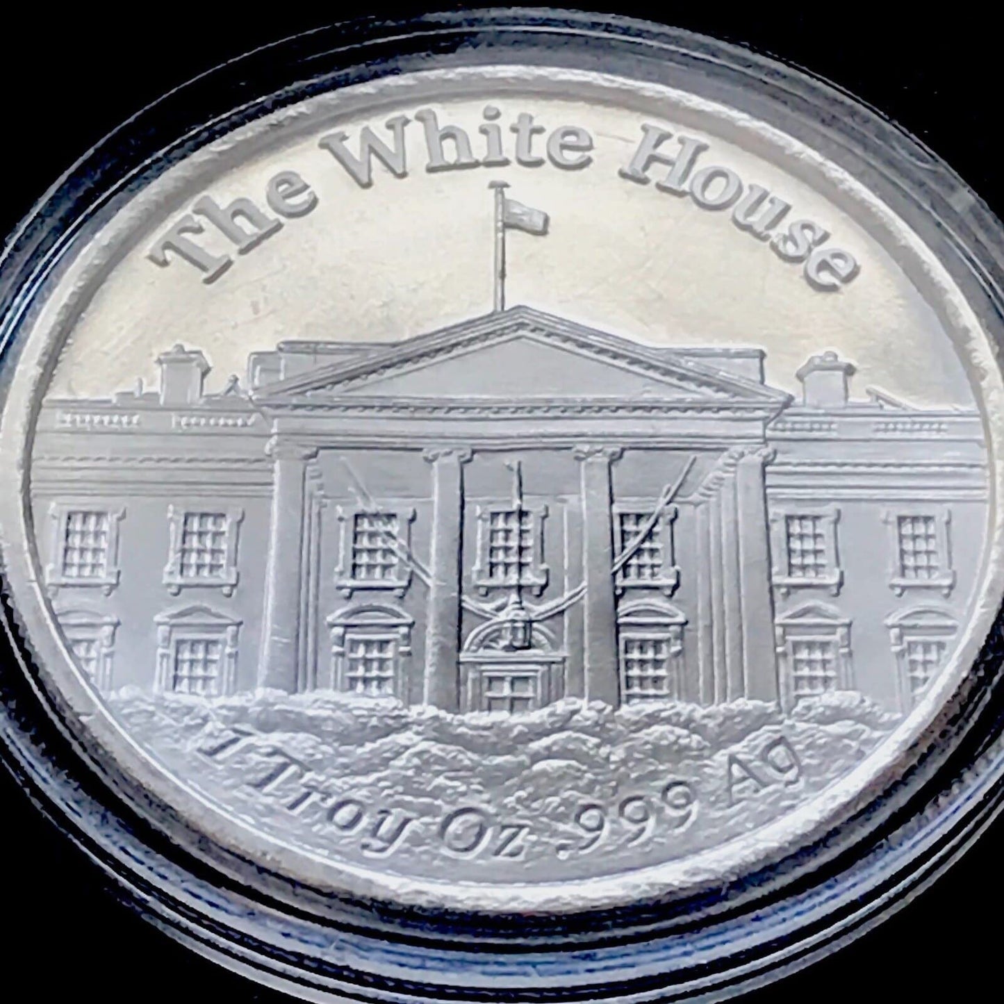 1 Troy Oz .999 Pure Silver Medal 45th President Donald Trump and The White House