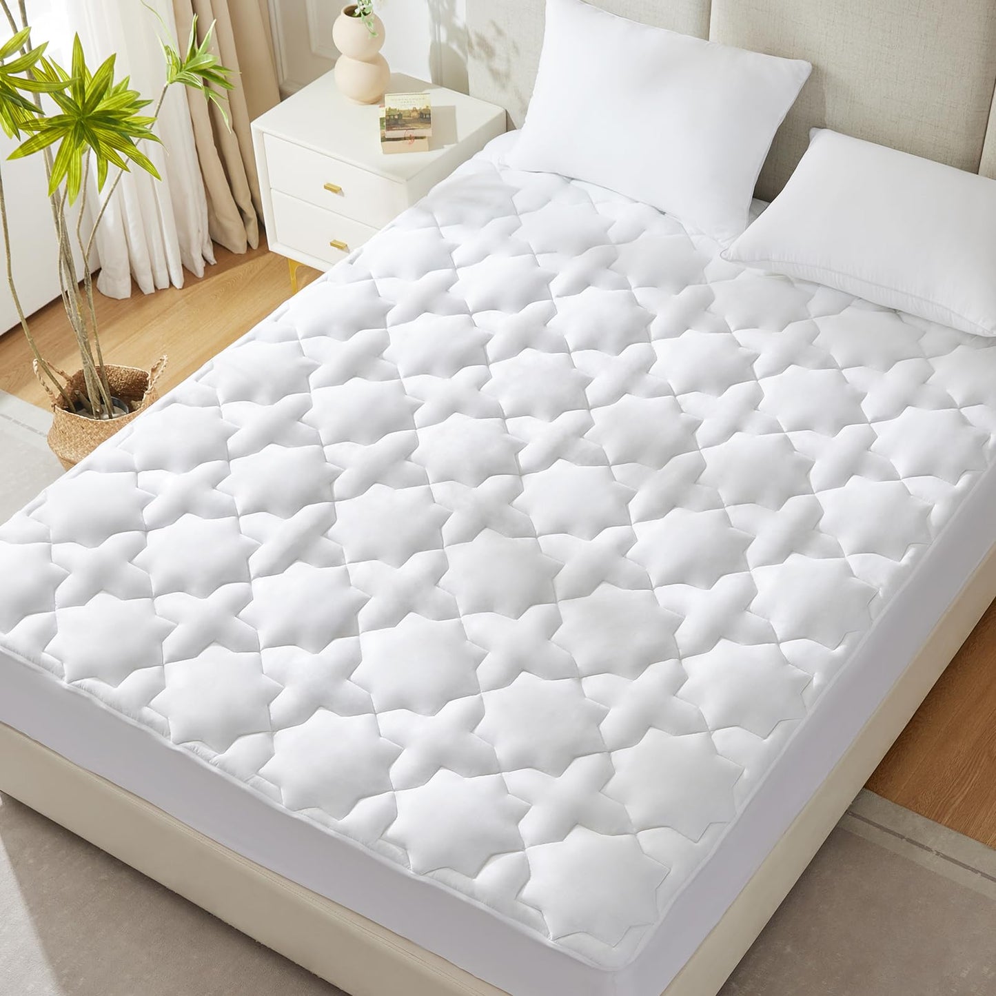CozyLux Short Queen Mattress Pad for RV Camper Cotton Cooling Deep Pocket up to 21" Mattress Cover Non Slip Breathable and Soft Fitted Mattress Topper Thick Pillowtop Pad 450GSM (60x75) Inches White